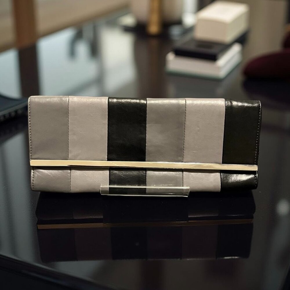 Vintage Y2K | Bonita | Black & Grey | Wide Striped | Clutch Handbag